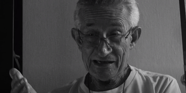 O padre Reginaldo Veloso tornou-se símbolo das lutas populares das favelas da zona norte do Recife
