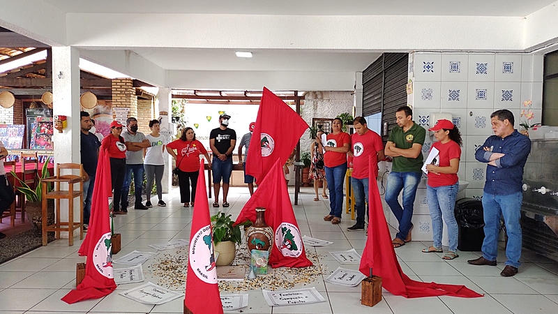 33 anos de MST