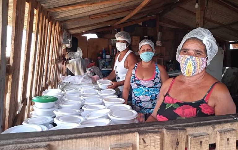 Conheça as cozinhas solidárias do MTST que distribuem refeições gratuitas por todo o Brasil