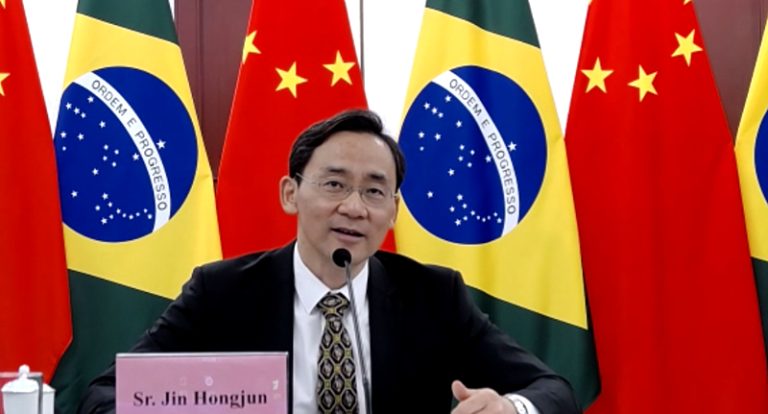 “Brics são motor do crescimento econômico mundial”, diz encarregado de negócios da China
