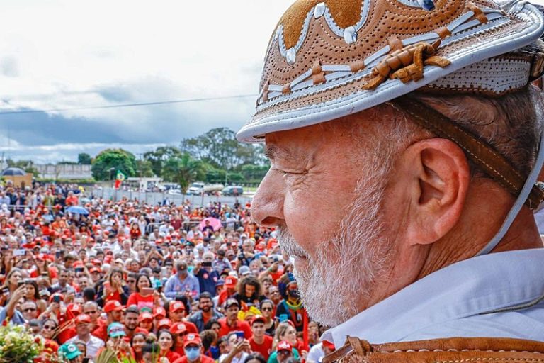 Lula visita local onde nasceu, no interior de Pernambuco, e renova compromisso com o semiárido