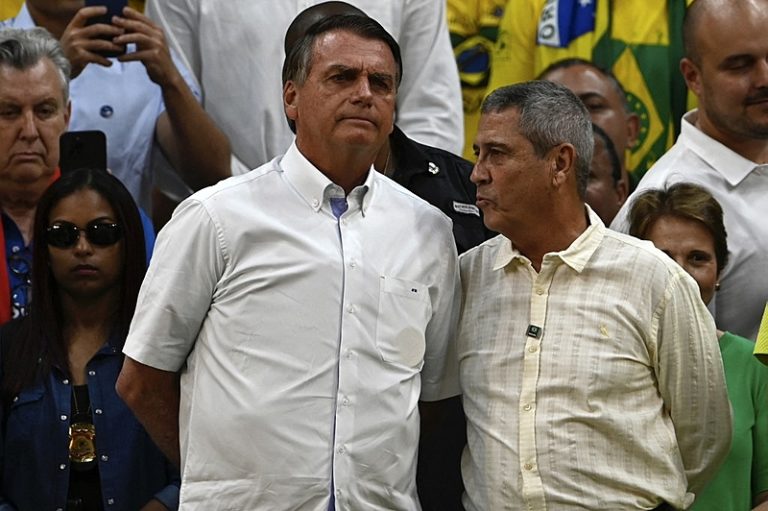 'Lula não sobe a rampa': assessor de Braga Netto esquematizou etapas do golpe, mostra PF