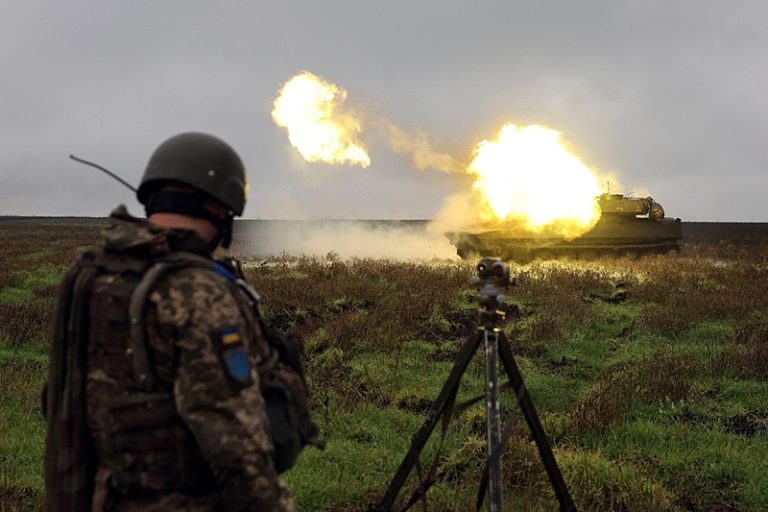 'Cessar-fogo' começa com mútuas acusações de violação entre Rússia e Ucrânia
