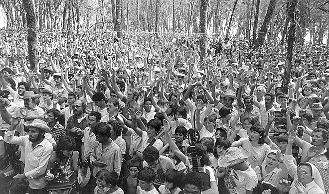 História, emoção, luta, mística e esperançar