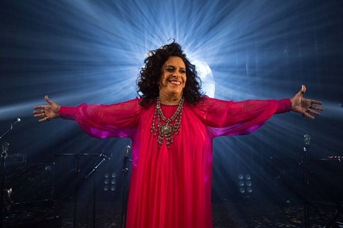 A cantora Gal Costa, uma das vozes mais marcantes da música brasileira, morreu na manhã desta quarta-feira (9) aos 77 anos
