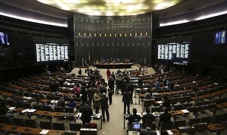 Derrotar o ‘centrão’ e a extrema direita no Congresso e reeleger Lula em 2026