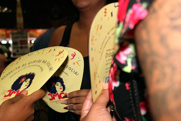 Themis lança campanha para prevenir o assédio no Carnaval