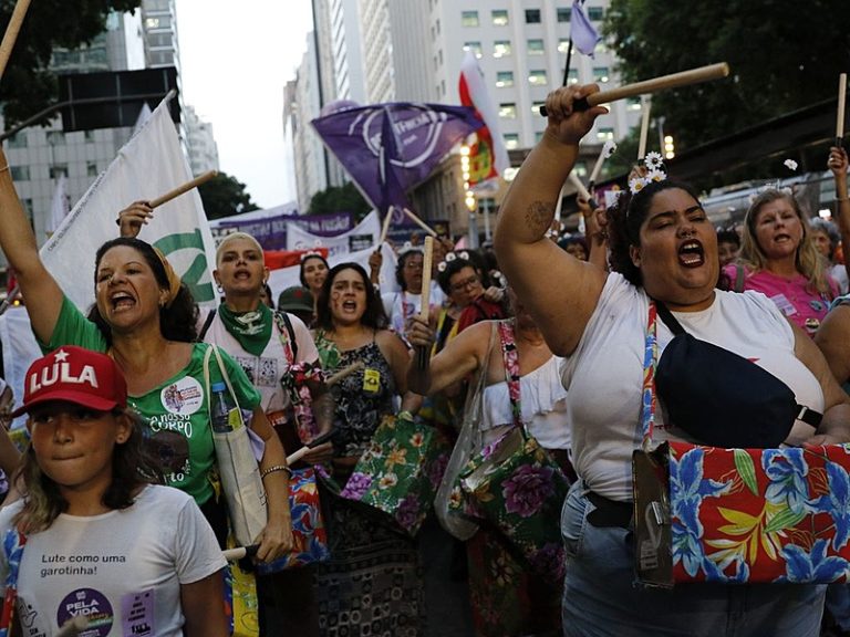 Uma mulher é morta a cada 10 minutos no mundo por parceiro ou familiar; em 2023 foram 85 mil