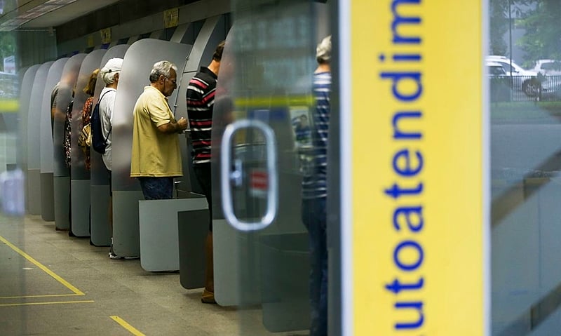 Serviços têm funcionamento alterado no feriado do Dia do Trabalhador
