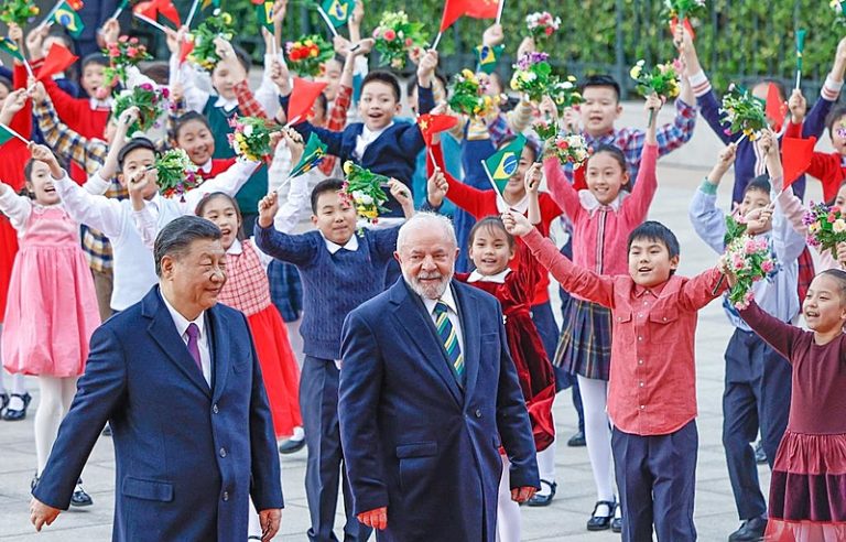 Lula reaproxima Brasil da China e amplia cooperação ambiental