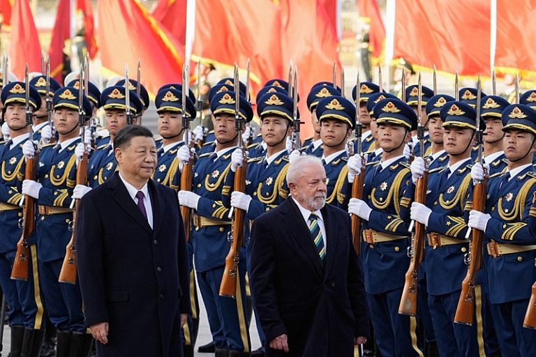 Lula volta à China para posicionar Brasil em meio à guerra comercial criada pelo EUA