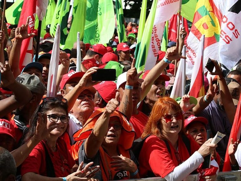 1º de maio surge como instrumento de luta e reivindicações por melhores condições de trabalho