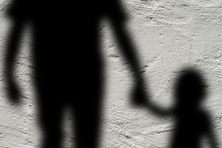 Brasil tem 124 denúncias de abuso sexual contra crianças e adolescentes por dia 