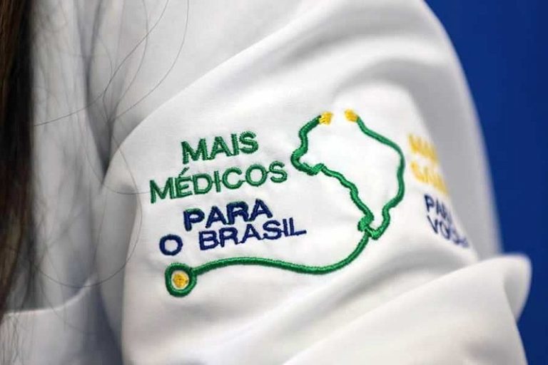 EUA revogam vistos de funcionários do governo brasileiro que trabalharam no Mais Médicos