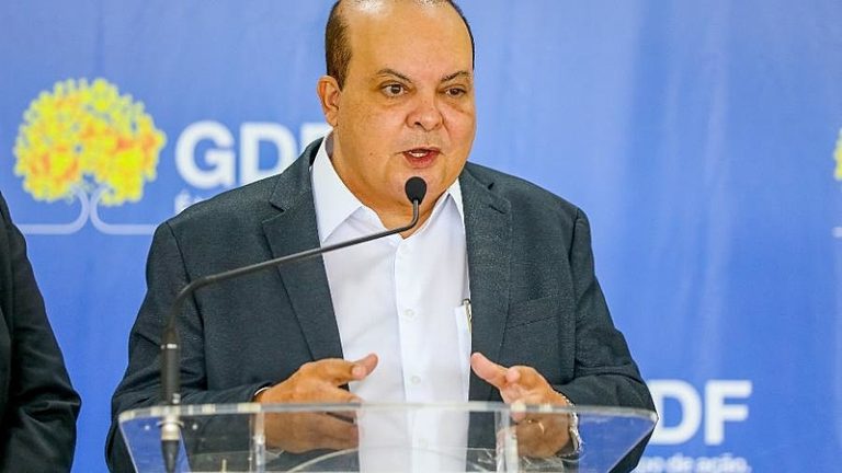 Saúde e Educação são penalizadas em contingenciamento promovido por Ibaneis Rocha
