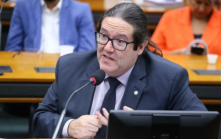 ‘Foi uma derrota para quem defende o meio ambiente’, diz Tarcísio Motta sobre votação de MP