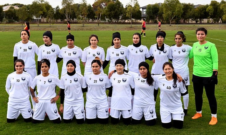 Refugiada na Austrália, seleção feminina do Afeganistão luta para ter reconhecimento da Fifa