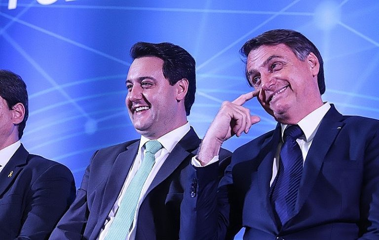 A quem interessa o modelo de educação pública implementado no Paraná por Ratinho Jr?