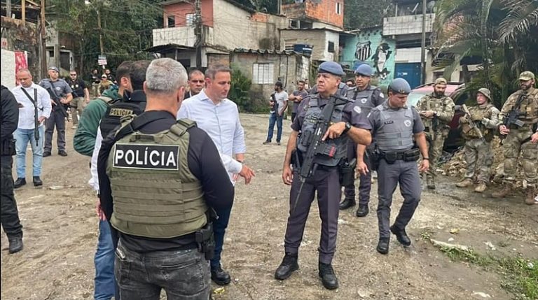 'A PM diz que vai matar 30', denunciam moradores do Guarujá sobre Operação Escudo
