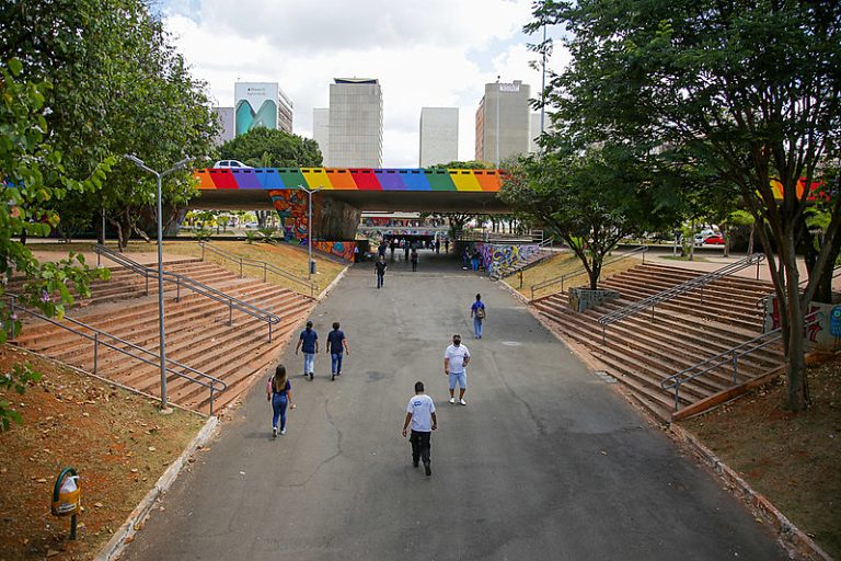 Deixem Brasília viver: manifesto por um centro que pulsa, cria e transforma