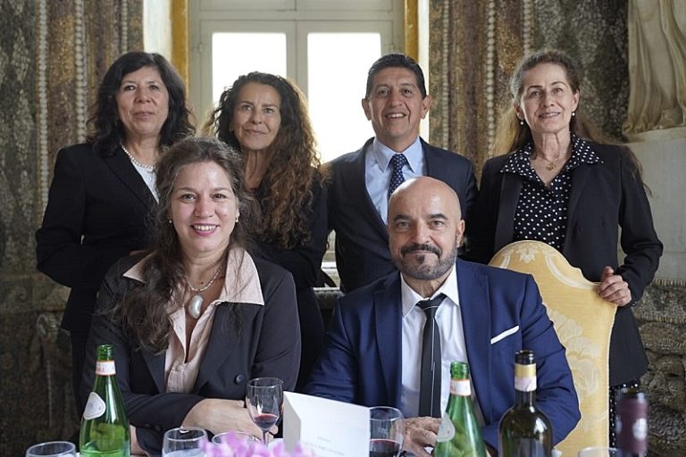 ‘A preocupação do Papa é reabilitar a relação da Igreja com os oprimidos’, afirma Ana Inés