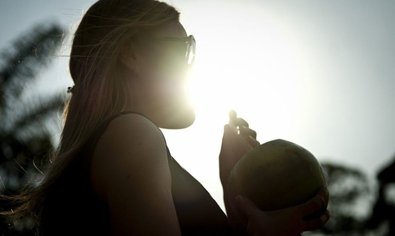  'O calor está associado a eventos naturais, e também a atividades humanas', diz meteorologista