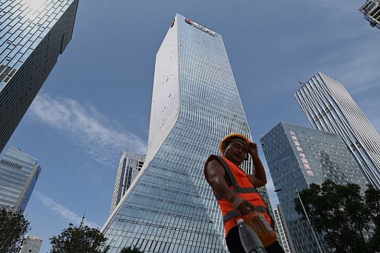 Qual é o destino de uma das maiores empresas do setor imobiliário chinês?