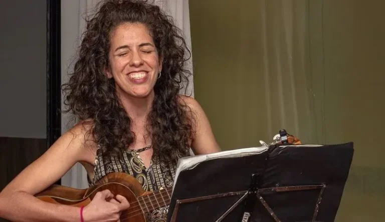 Venezuela tem homenagens a Julieta Hernández; corpo da artista é sepultado em Puerto Ordaz