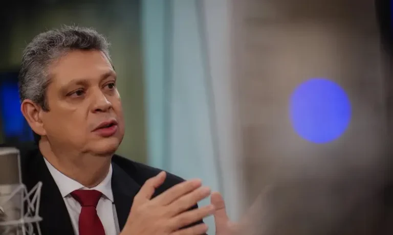 Brasil levará proposta de taxação de super-ricos à cúpula do G20, confirma Márcio Macêdo