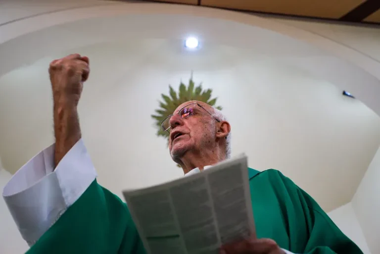 Arquidiocese de São Paulo arquiva investigação sobre padre Julio Lancellotti 