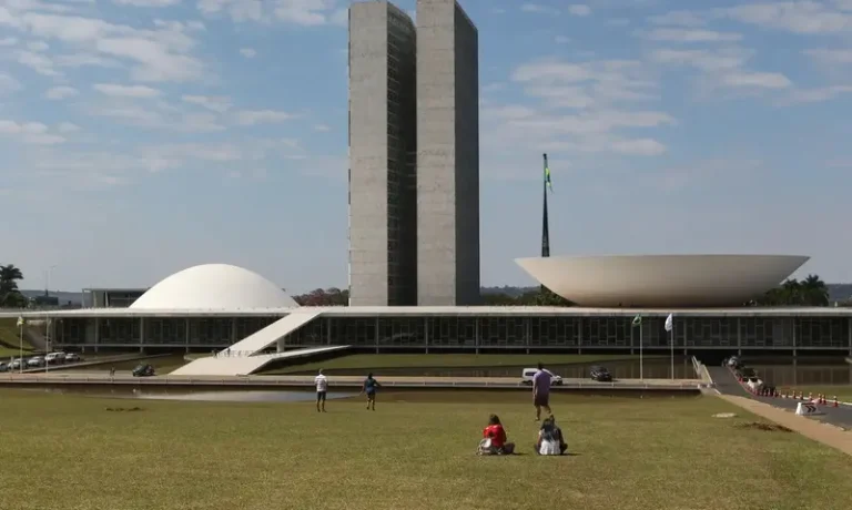 População rejeita emendas parlamentares: 82% considera que são 'alvo de corrupção', diz Quaest
