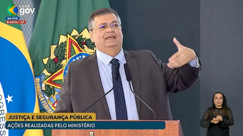 Flávio DIno