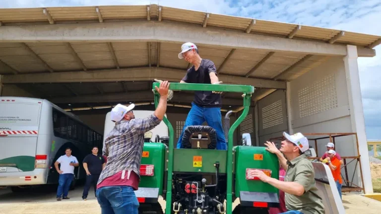 Ato no RN nesta sexta marca a entrega de primeiras máquinas chinesas para agricultura familiar