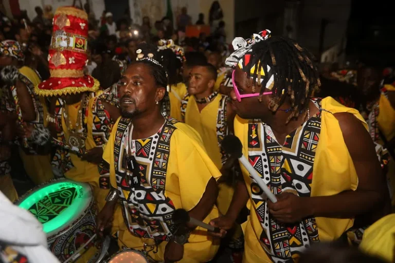 'Ah, se não Fosse o Ilê Aiyê': bloco afro mais antigo do país celebra 50 anos de resistência