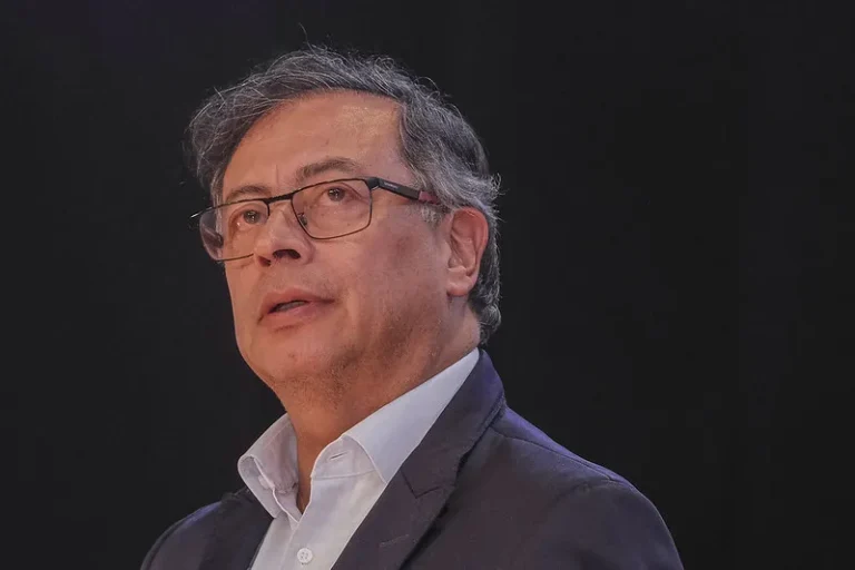 Petro accuses Israel of genocide, mentions Hamas, and says 'The world must curb Netanyahu'