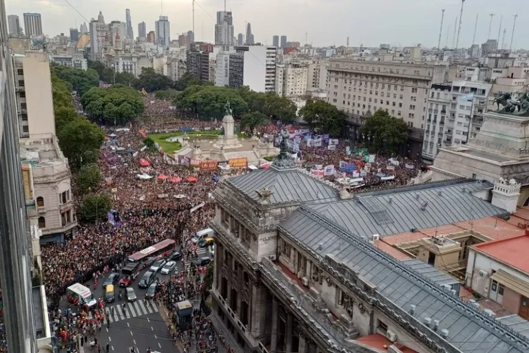 'De Milei não temos medo. Fomos maré e seremos tsunami', diz manifesto do 8M na Argentina