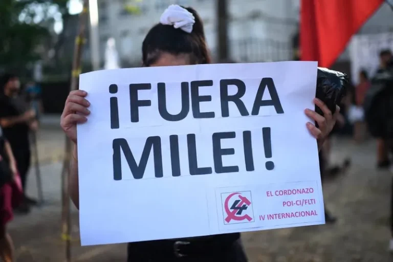 'A fome é o limite': União de Trabalhadores da Argentina realiza jornada nacional de luta 