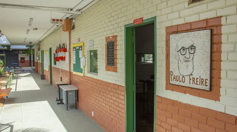Apenas 93 profissionais atuam em psicologia escolar em 825 escolas públicas do DF, diz tribunal