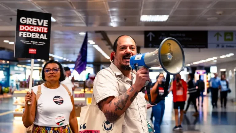 A valorização dos servidores é fundamental no ensino público, defende presidente do sindicato
