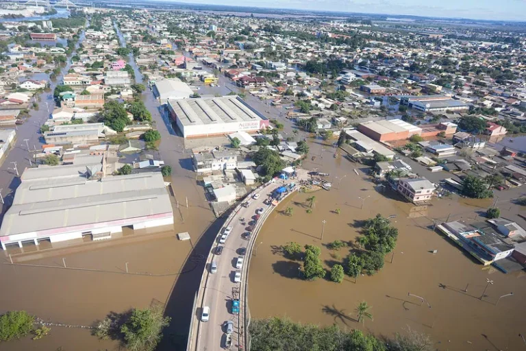 Os desastres ambientais e as falhas no planejamento e na gestão das cidades 