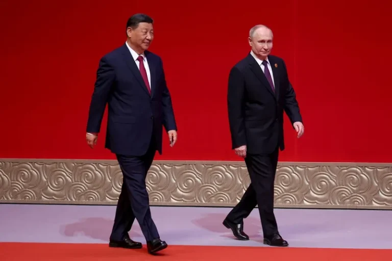 Rússia e China reforçam proximidade de posições sobre guerra da Ucrânia