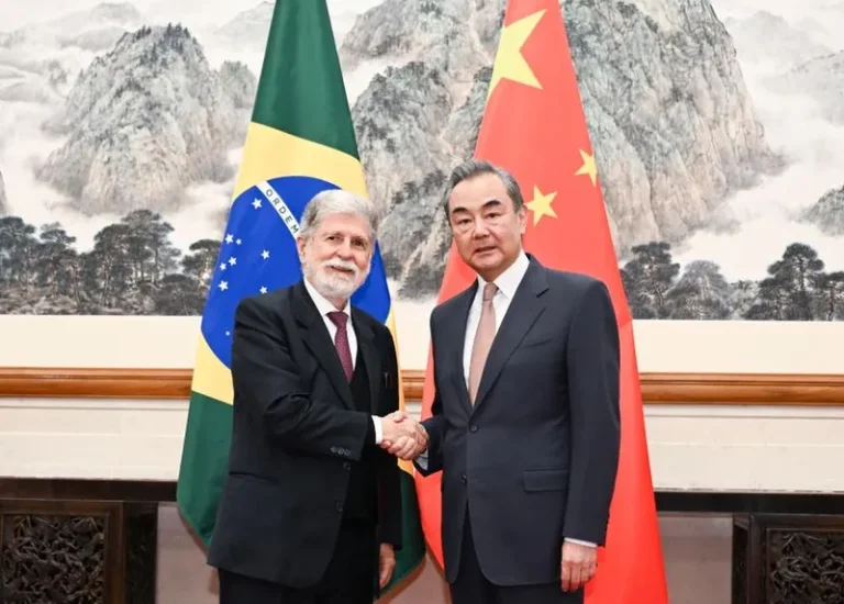 Brasil e China apresentam proposta para estabelecer a paz entre Rússia e Ucrânia