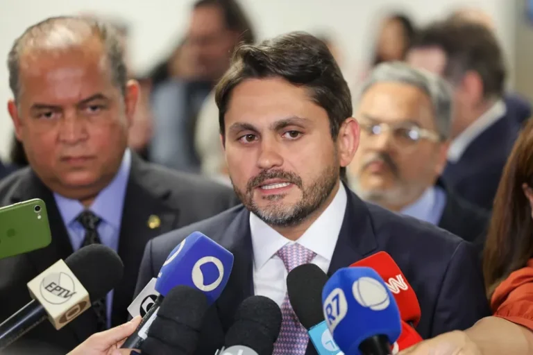 Ministro das Comunicações, Juscelino Filho pede demissão após ser denunciado pela PGR