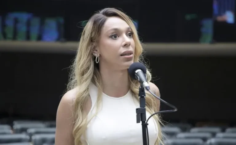 Os desafios que as pessoas trans enfrentam na política