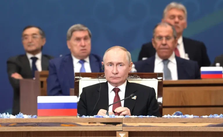 Putin discute Ucrânia com enviado de Trump em reunião de mais de 4h