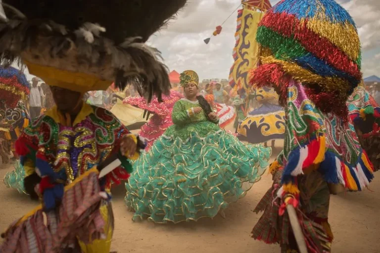 Lula sanciona lei que cria o Dia Nacional do Maracatu