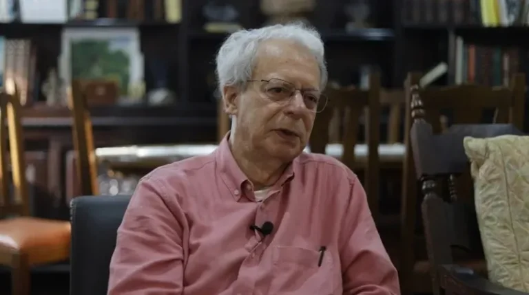 Frei Betto afirma que, na vida das pessoas, religião e política estão 'entremeadas' 