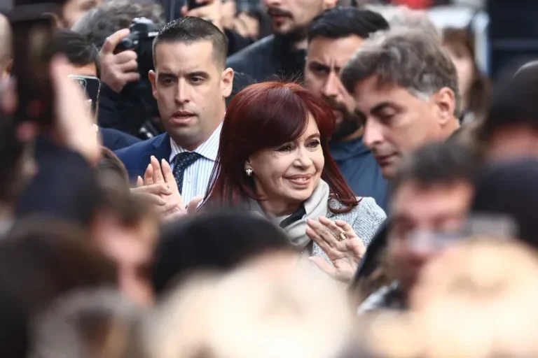 Em depoimento, Cristina Kirchner diz que ainda falta encontrar 'idealizadores' de seu atentado