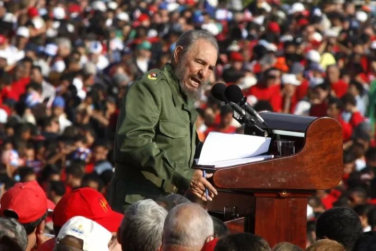 Quatro discursos de Fidel Castro através dos olhos de jovens cubanos