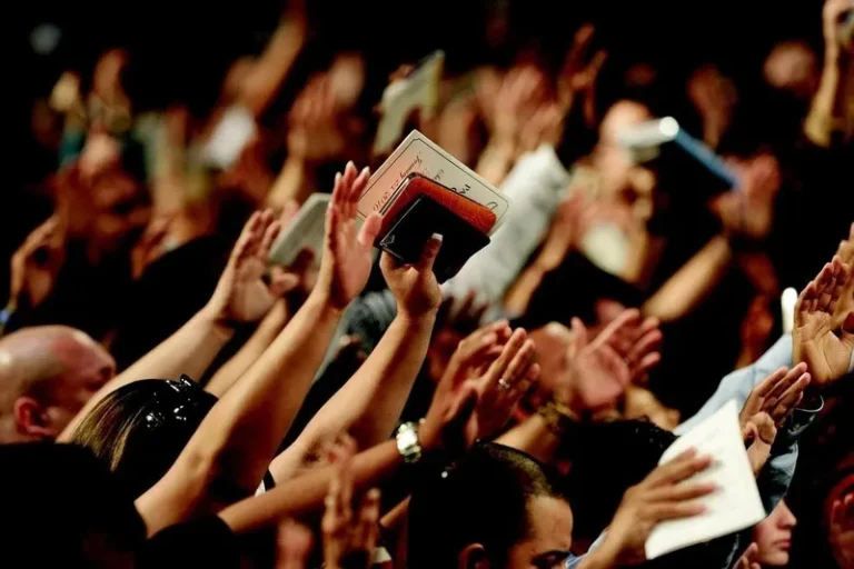 Analfabetismo religioso empurra o povo para a extrema direita
